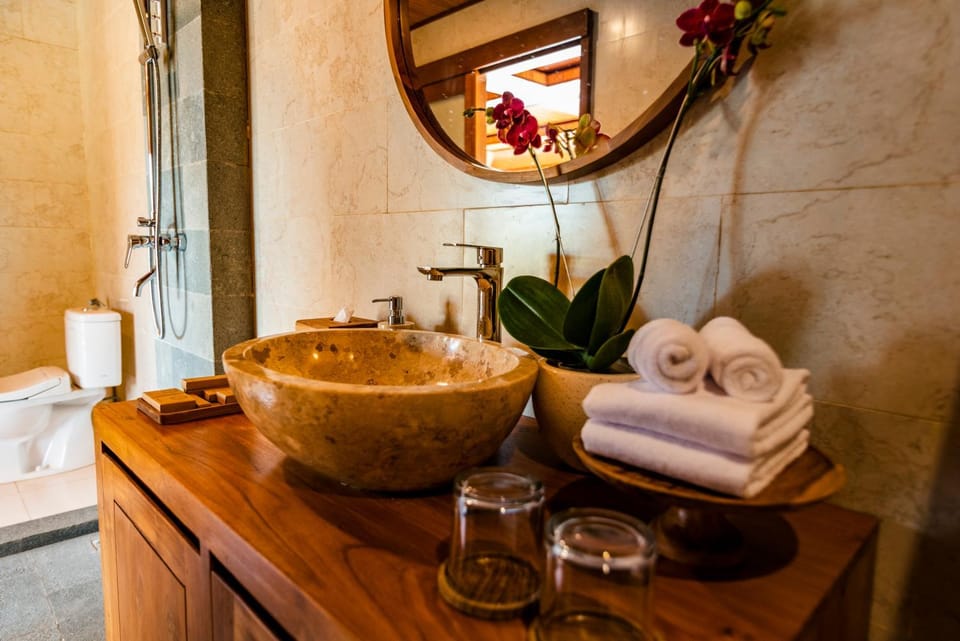 Bathroom, Food