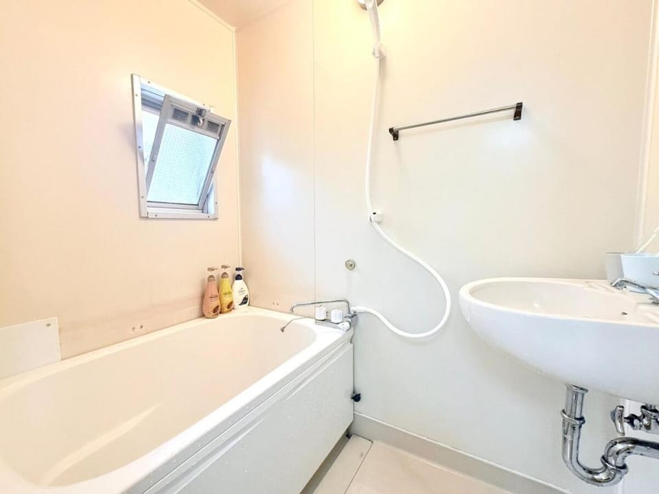 Bathroom, Bath