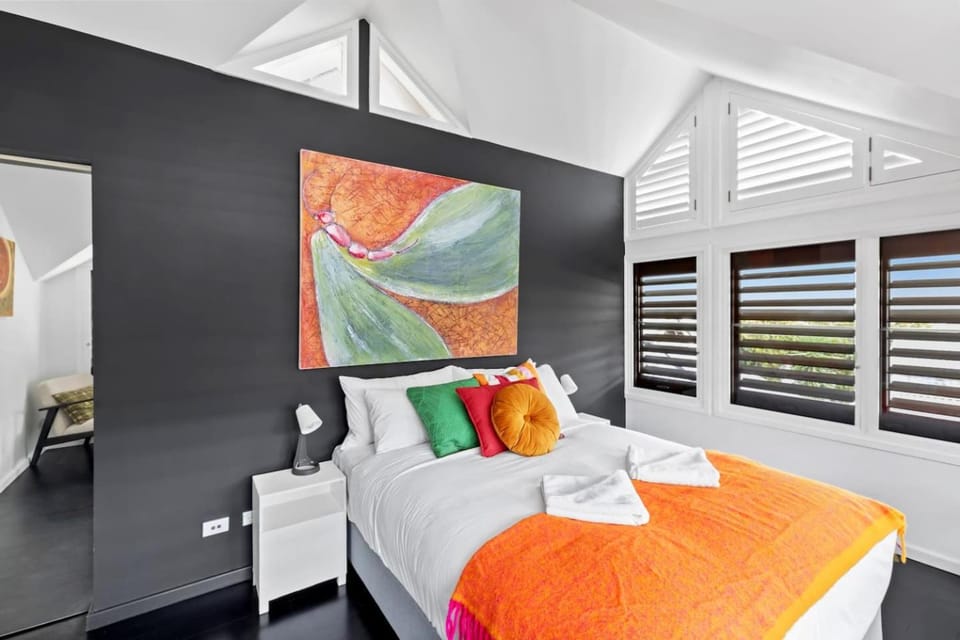 Bed, Other, Bedroom