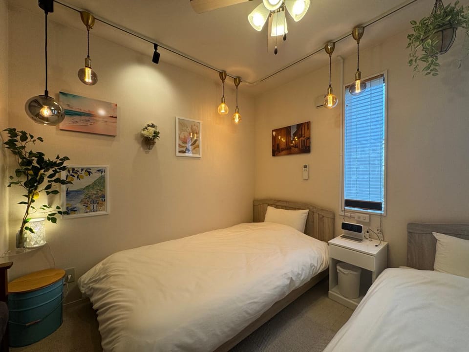 Lhouseー遊べる宿ビリヤード 大型スクリーン 岡山駅徒歩15分 Apartment in Japan