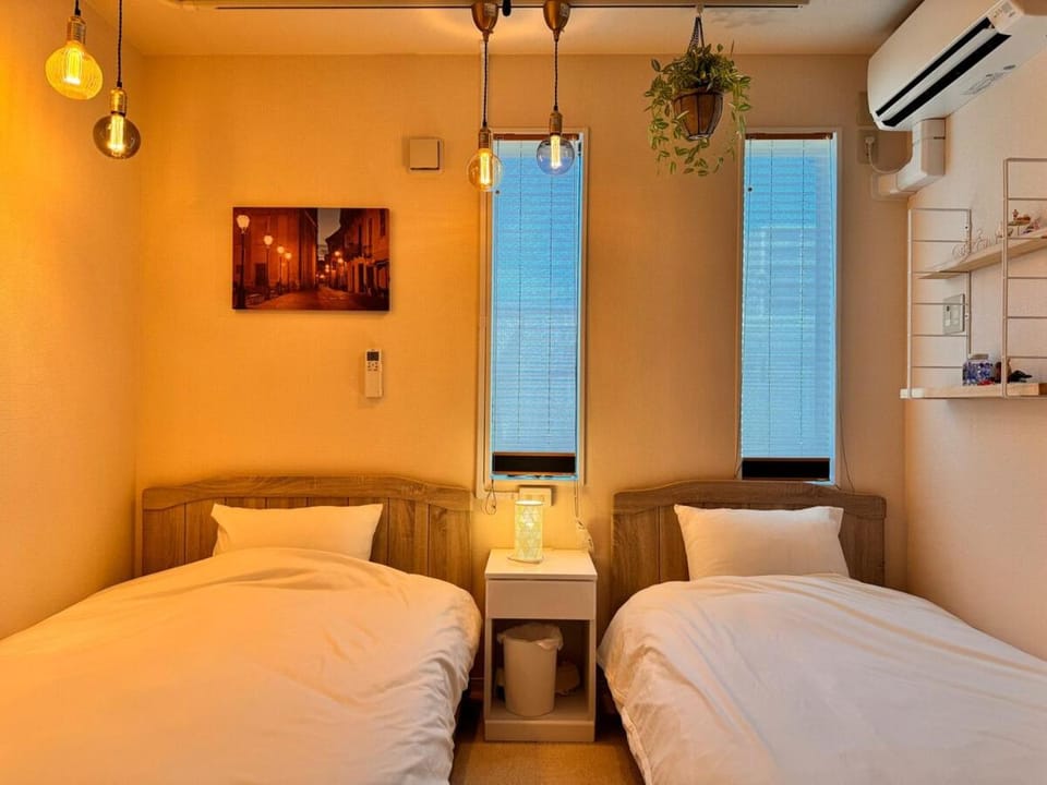 Lhouseー遊べる宿ビリヤード 大型スクリーン 岡山駅徒歩15分 Apartment in Japan