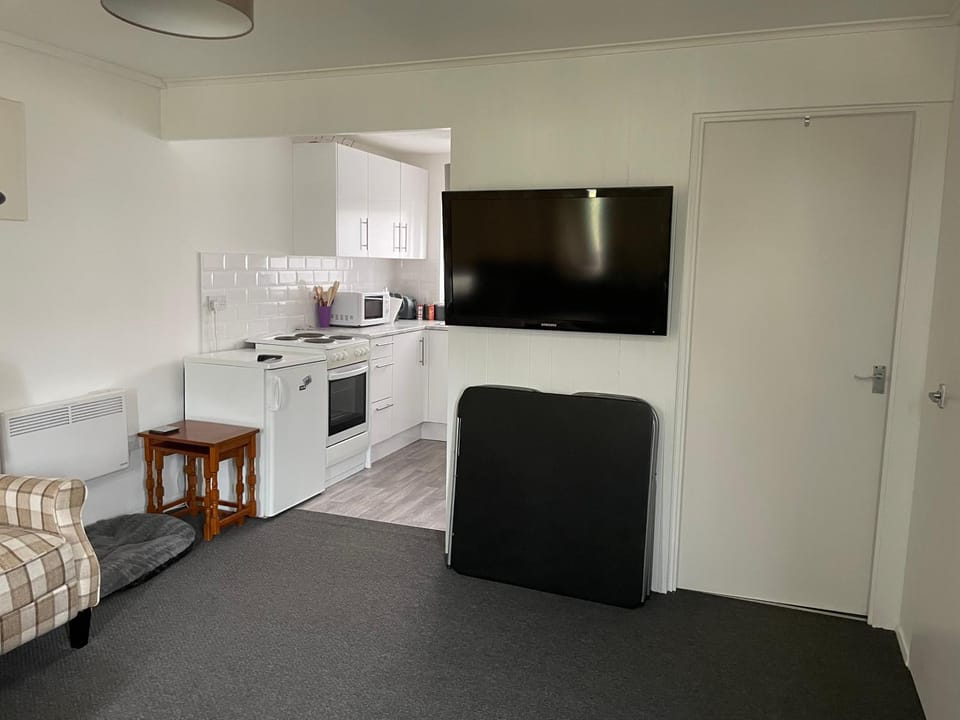 Two Bedroom Chalet Campground/ 
RV Resort in Hemsby