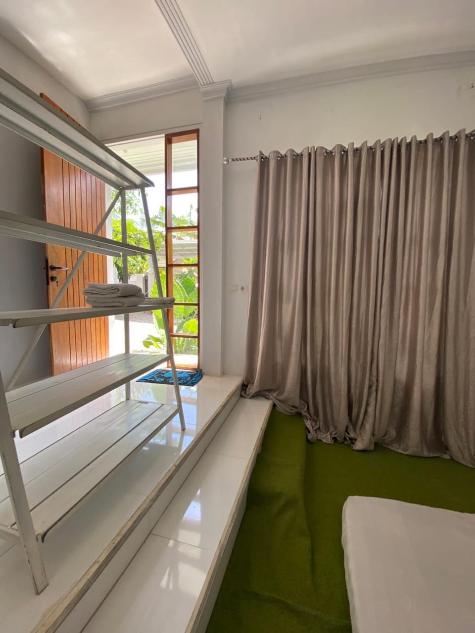 abneina pro homestay Bed and Breakfast in East Java