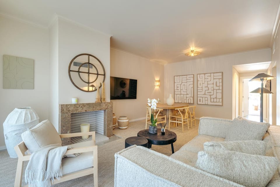 Living room, air conditioner