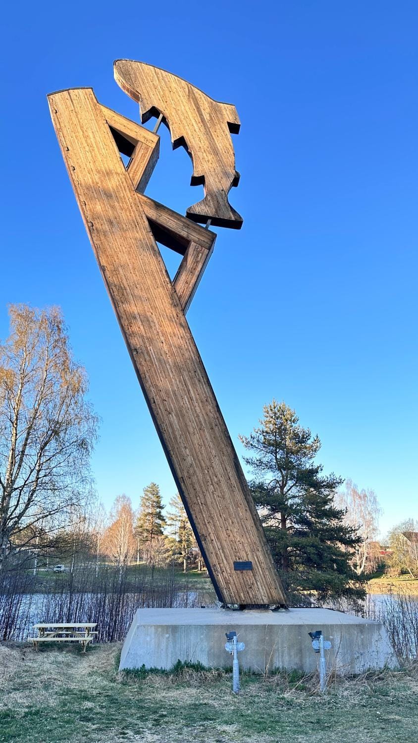 Nearby landmark