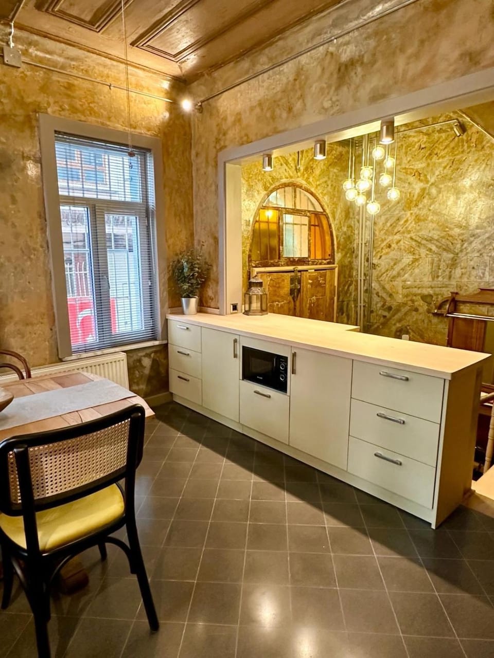 Kitchen or kitchenette