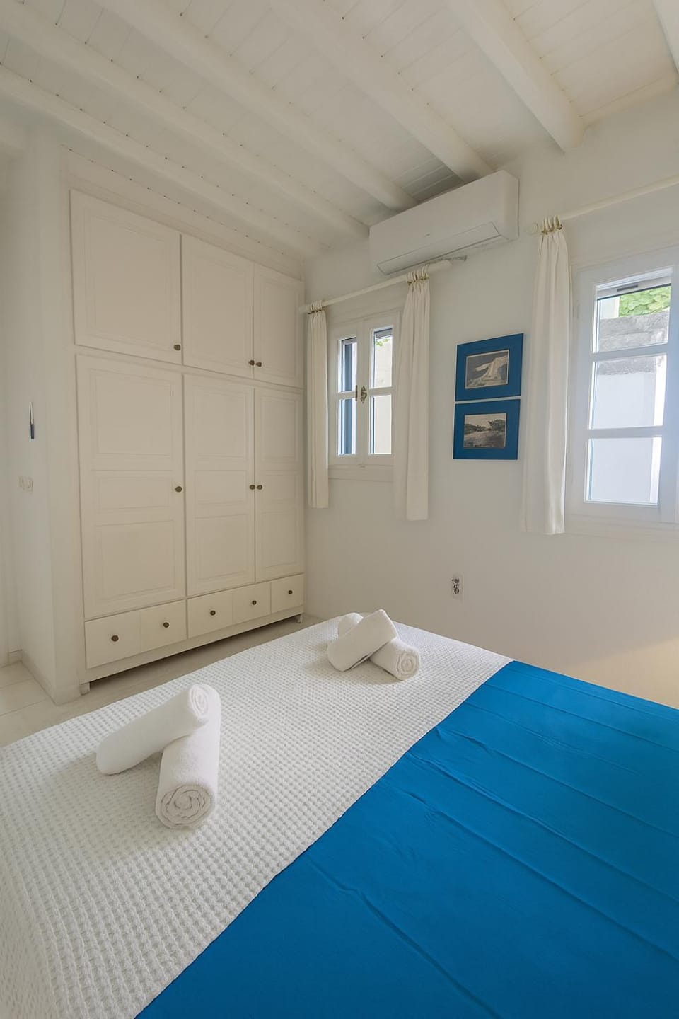 Bed, Bedroom, wardrobe