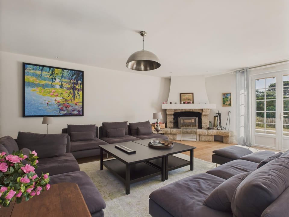 Communal lounge/ TV room, Living room