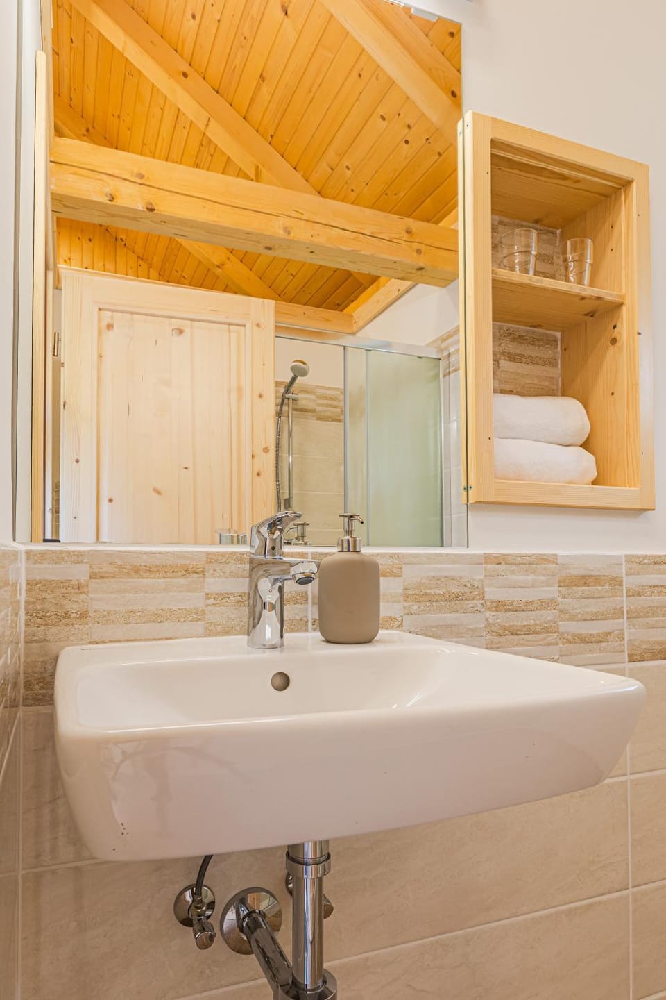Shower, Bathroom, towels