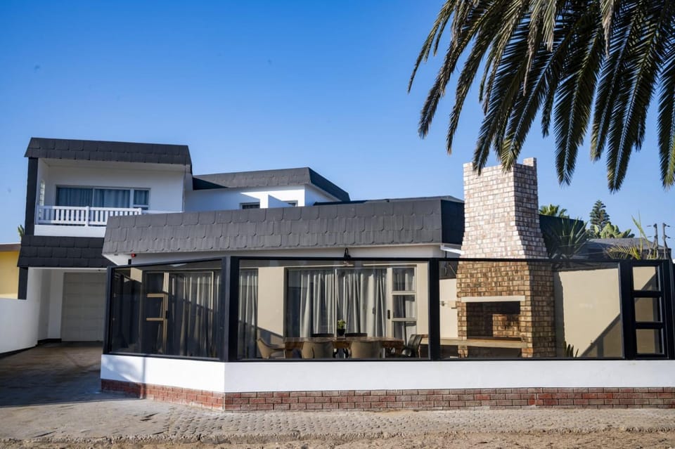 Property building, Day