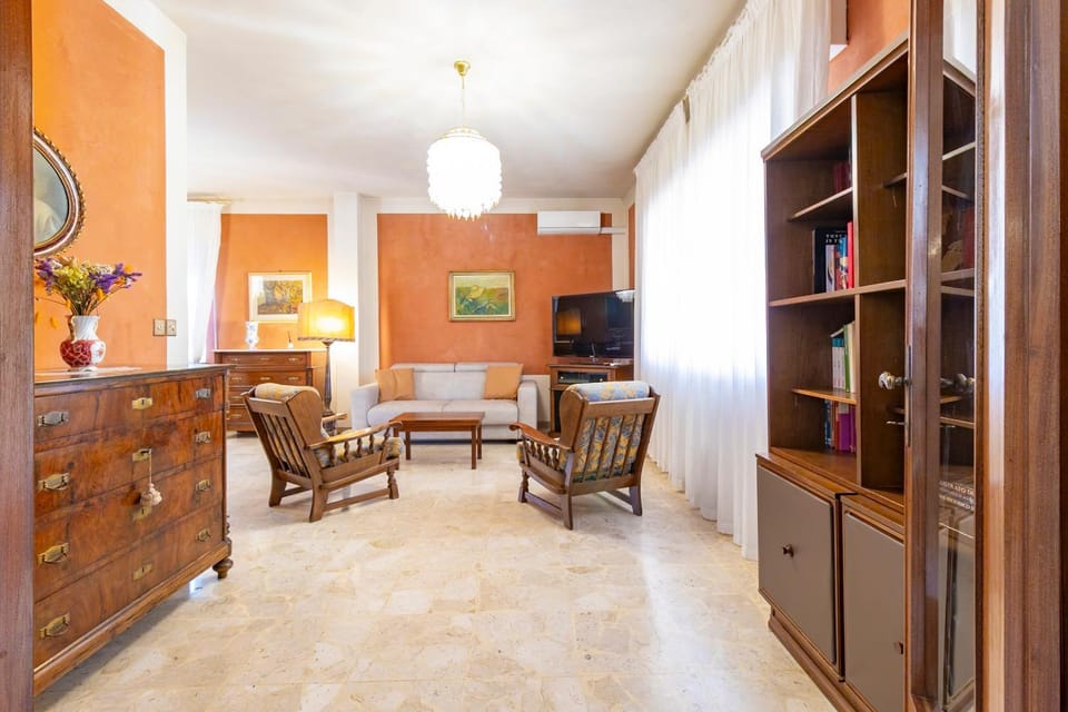 Library, TV and multimedia, Living room, Seating area