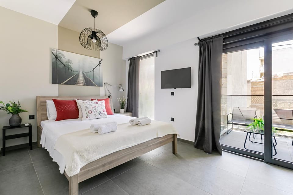 Bed, TV and multimedia, View (from property/room), Balcony/Terrace, Photo of the whole room, towels