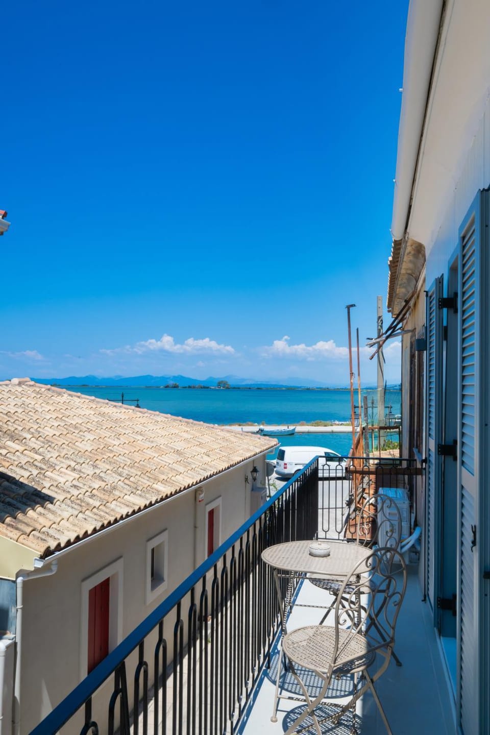 Property building, View (from property/room), Balcony/Terrace, Sea view