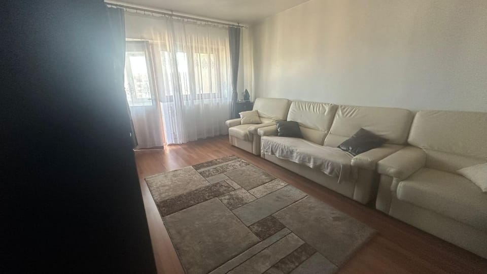 2 Rooms Center Ramnicu Valcea Apartment in Romania