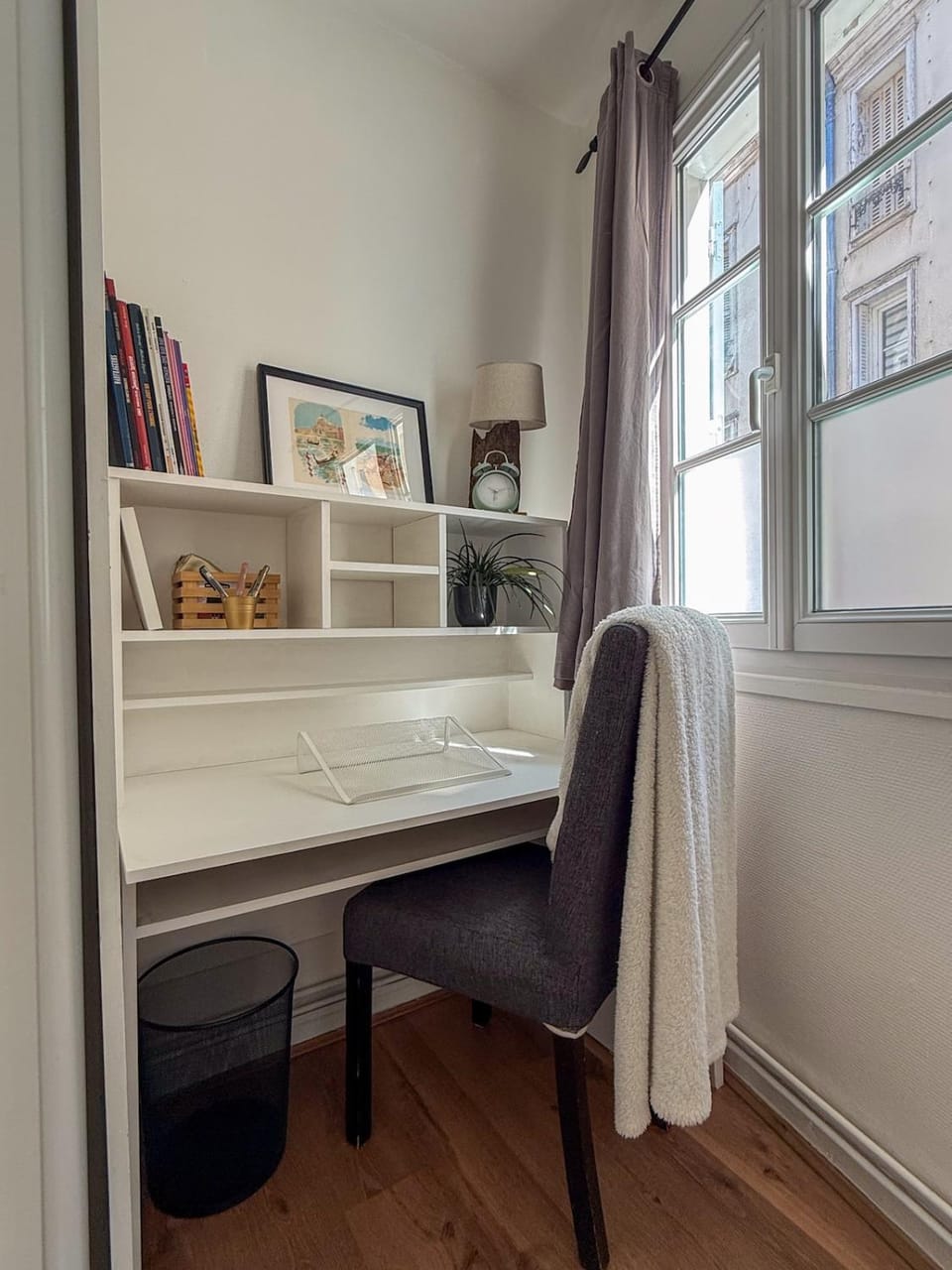 Appartement avec terrasse proche cathédrale Apartment in Chartres