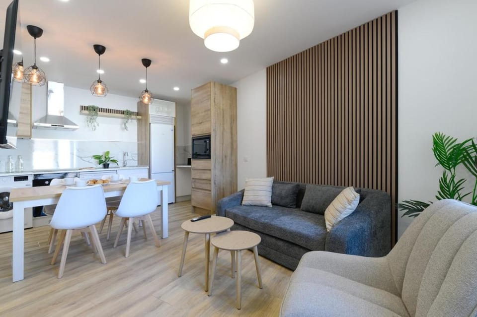 APT-Inside the Wall-Family,Games,Relax,History Apartment in Ávila‎