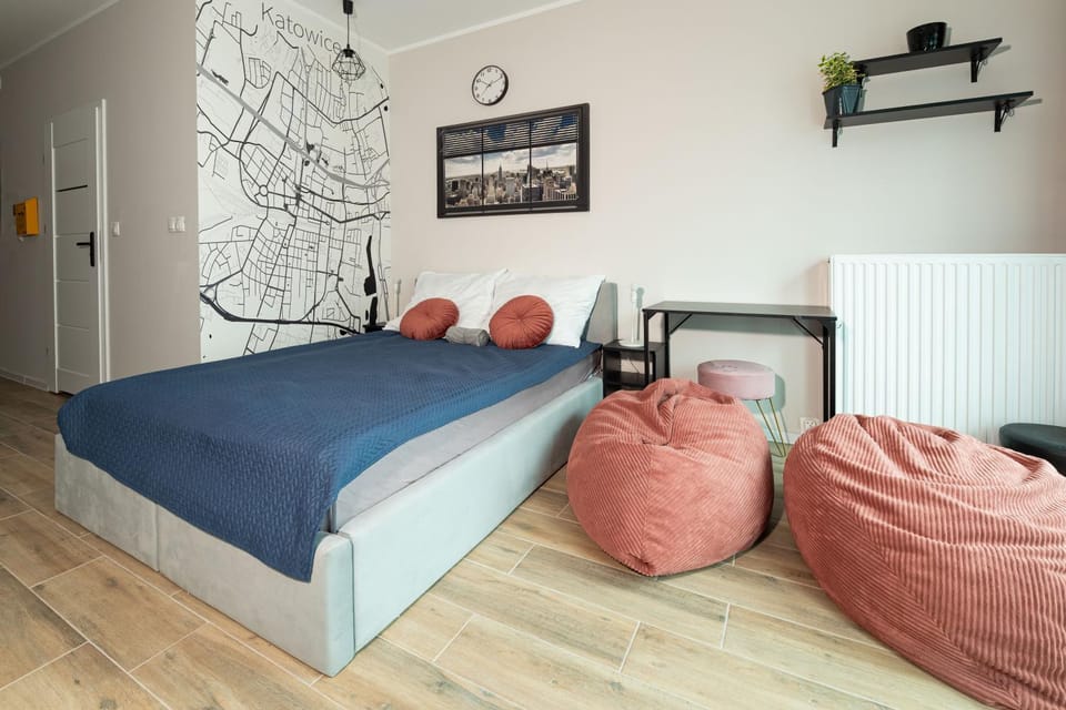 Bed, Photo of the whole room