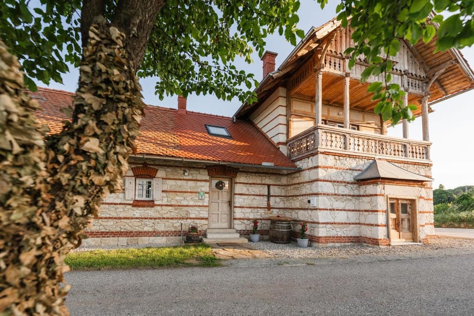 Property building, Landmark view