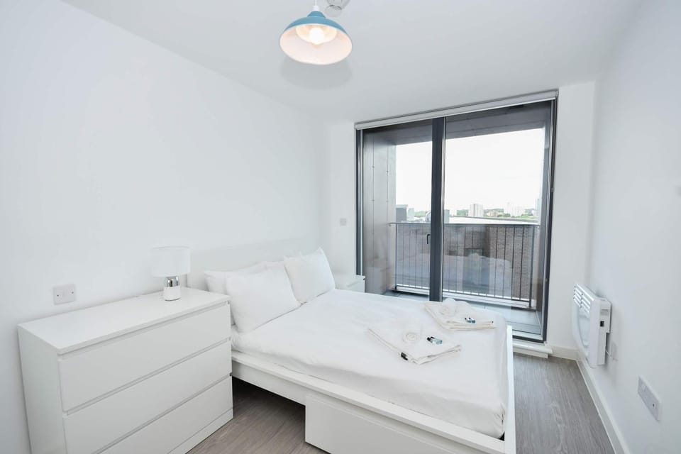 Modern 1 Bed Apartment with Views in Manchester Apartment in Salford