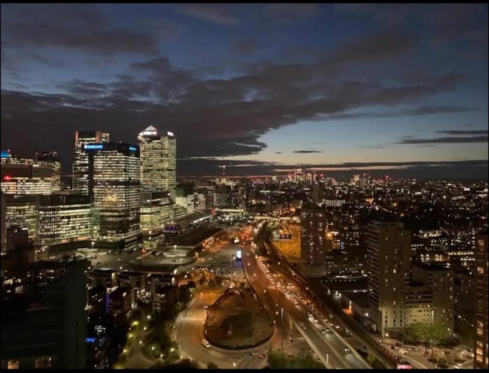 3 Bed Double Height Apartment Apartment in London