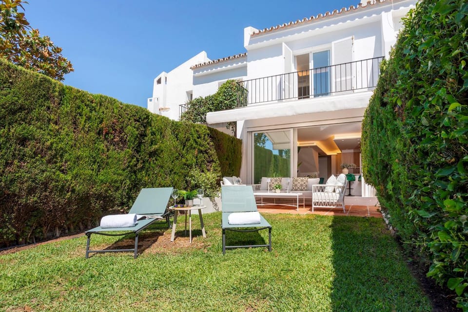 Spring, Day, Garden, Other, Seating area, sunbed