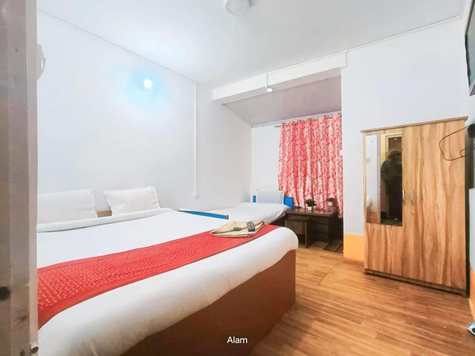Hotel Falcon View Hotel in Darjeeling