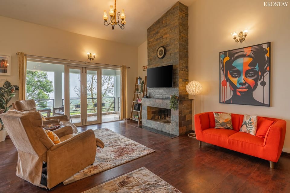 Communal lounge/ TV room, TV and multimedia, Living room, Seating area, Evening entertainment