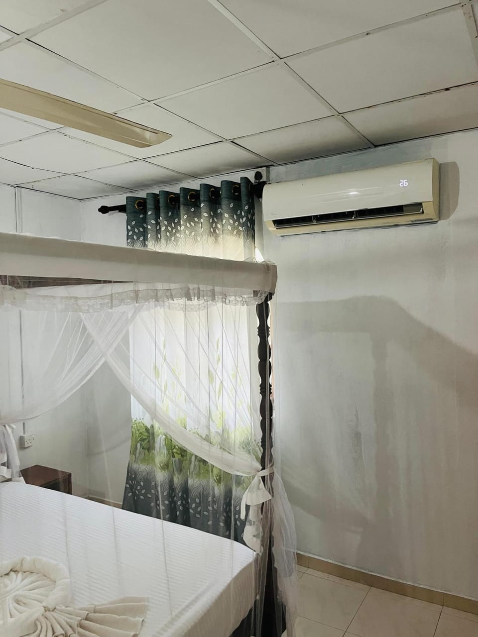 Bed, Bedroom, air conditioner