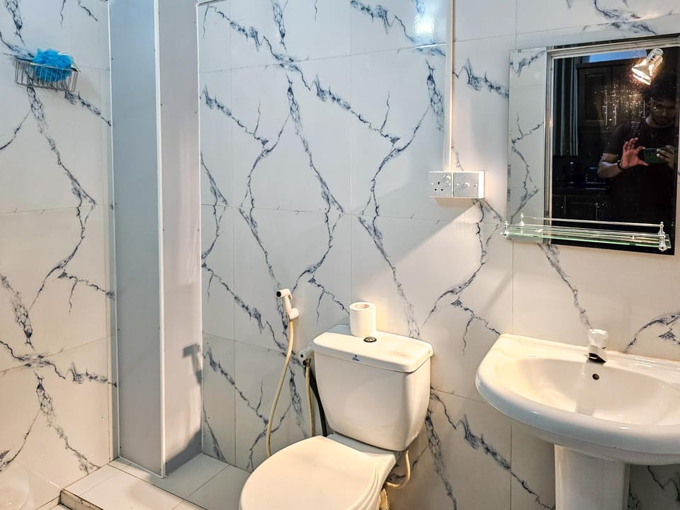 Toilet, Bathroom