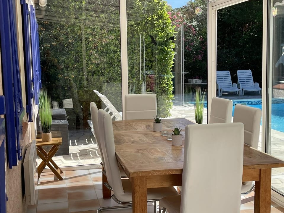 Other, Dining area