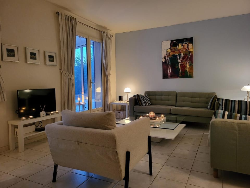 Living room, Other