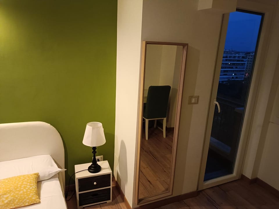 White Sun Apartment in Rome