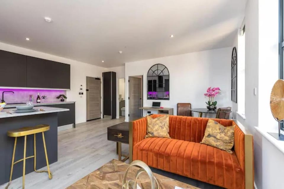 Sussex House 20 - Artistic Luxe 1 Bed Apartment Apartment in Horsham