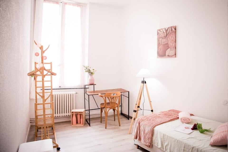 Qualys Vignoble parking, square view, close to city Apartment in Carcassonne