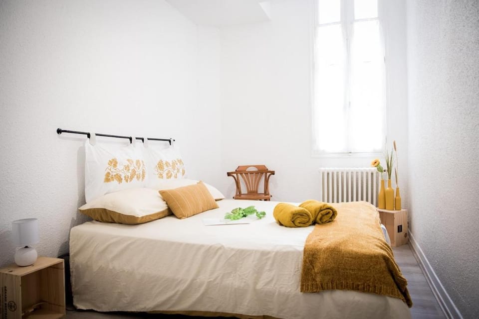 Qualys Vignoble parking, square view, close to city Apartment in Carcassonne