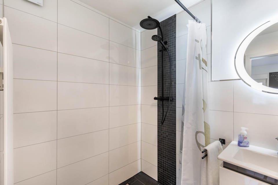 Bathroom, Living room