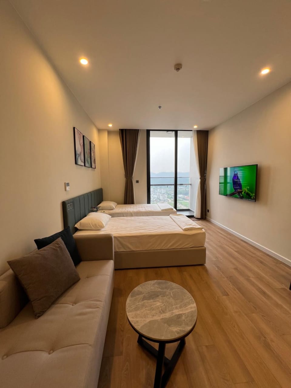 Photo of the whole room