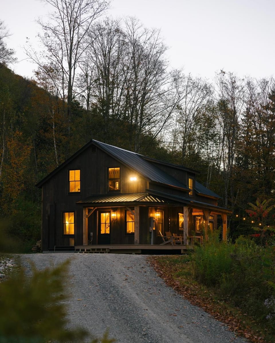 Lux Chalet 4 Bd Fireplace HotTub AC Pet Friendly House in Killington