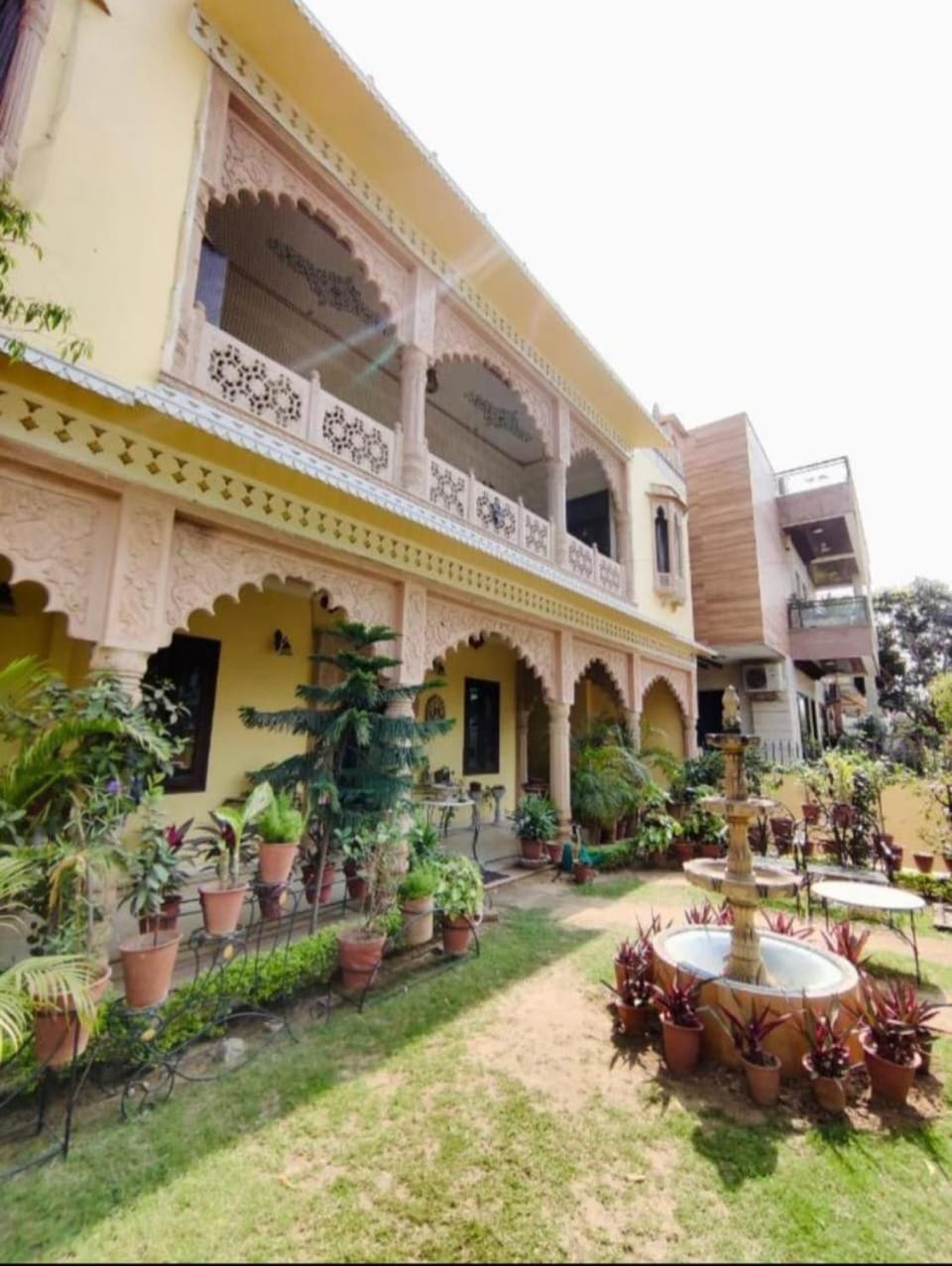 Property building, Day, Balcony/Terrace, Garden view
