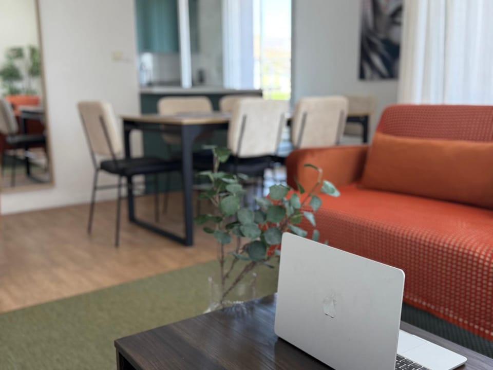Living room, Seating area, Dining area