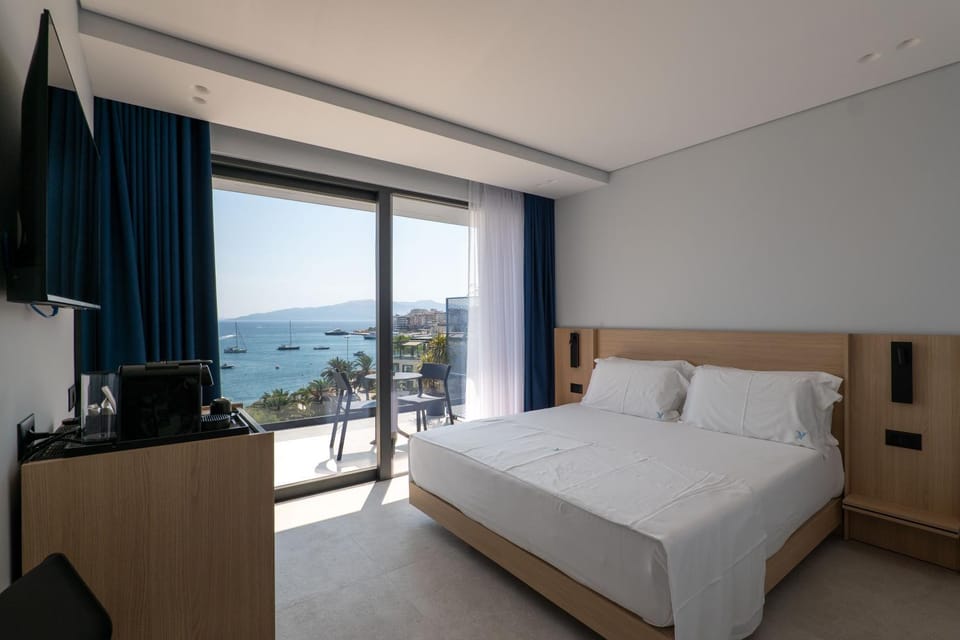 View (from property/room), Photo of the whole room, Sea view