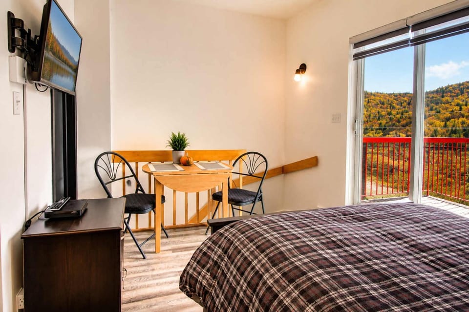 Studio de Ski 64-2 - Studio Mont du Midi Inn in Quebec