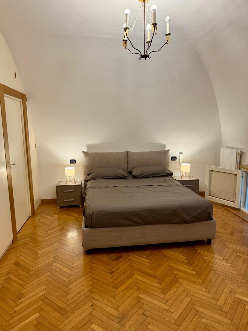 HomeHouseOne Apartment in Bari