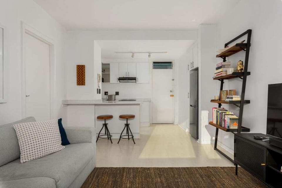 Kitchen or kitchenette, Living room, Seating area
