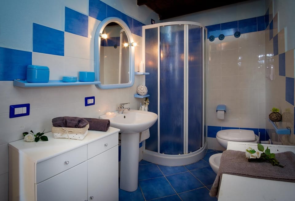 Toilet, Bathroom, Bath