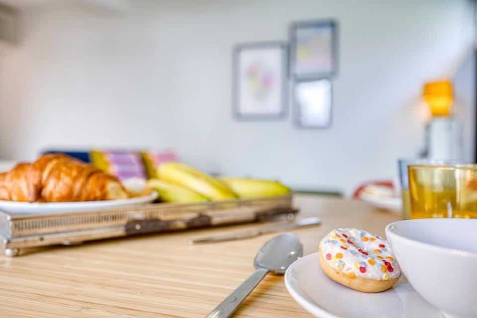 Garden & Central - Near United Nation - Geneva - CERN Apartment in Canton of Geneva