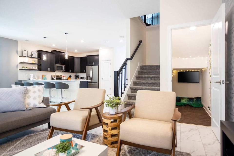 Luxury 9 Bedroom 5 Bath Villa Arcade Theatre Pool 2 Free Waterparks House in Four Corners