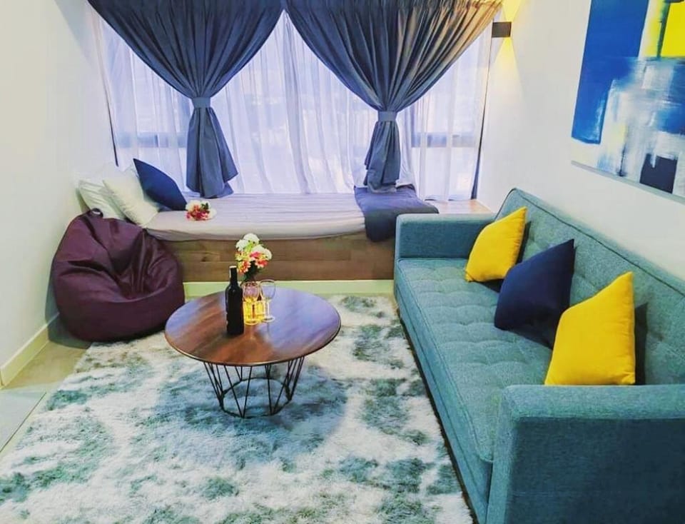 2-4pax Romantic Suite Bathtub Jonker Walk Apartment in Malacca