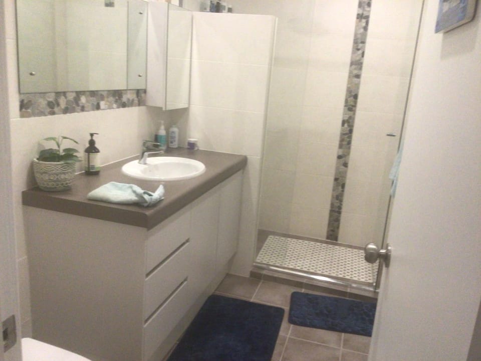 I bedroom ensuite and lounge Apartment in Perth