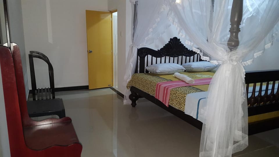 Bed, Bedroom, air conditioner